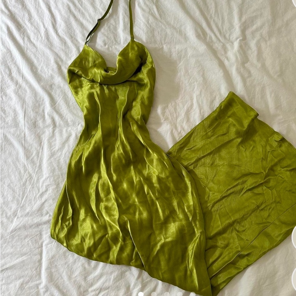 Brand new Bec and Bridge gown